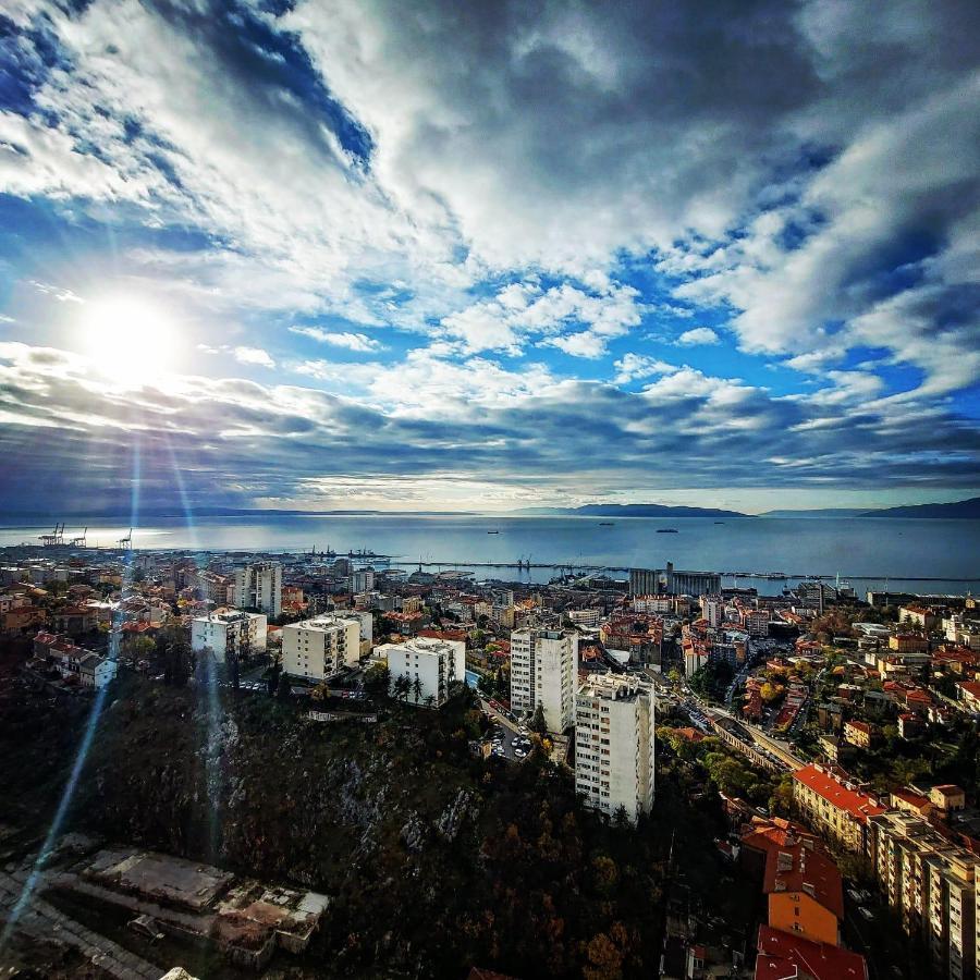 Under The Sky Apartment Rijeka Exterior photo